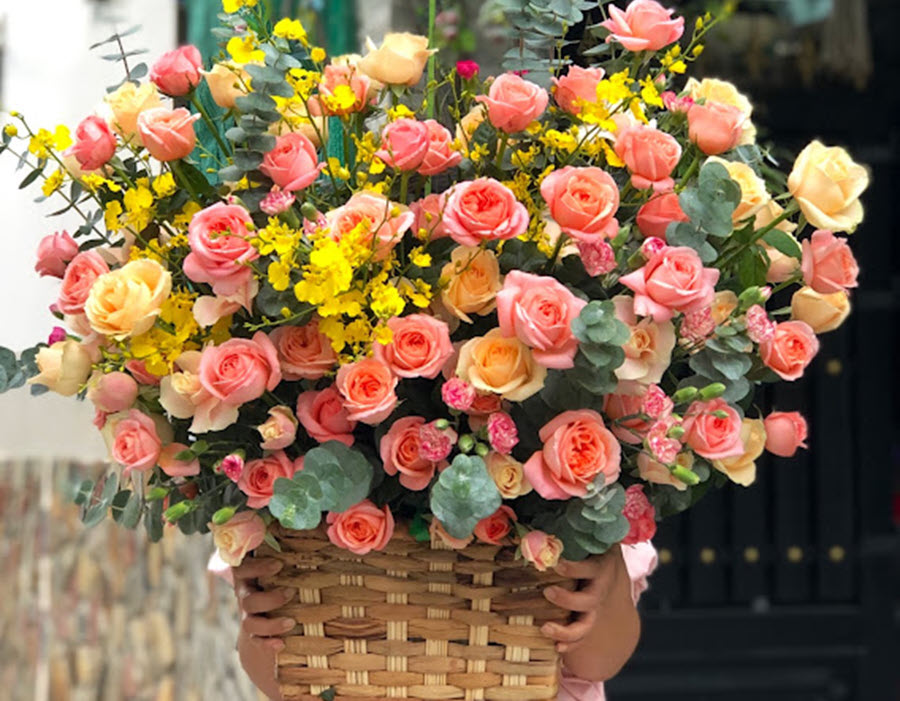 Sự tinh tế và tỉ mỉ trong từng giỏ hoa tại shop Chua Choa Phan Rang