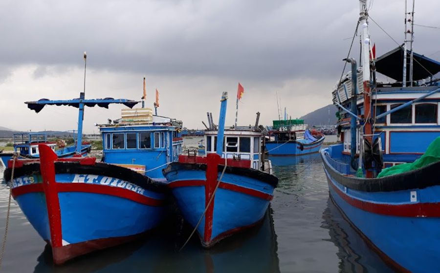 Khu vực neo đậu tàu thuyền tại Cảng cá Cà Ná - Ninh Thuận