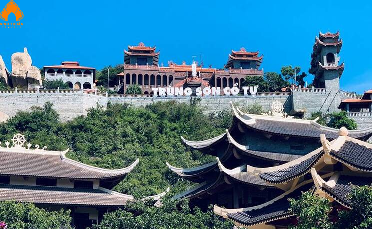 Tham quan chùa Trùng Sơn Cổ Tự ngôi chùa đẹp nhất tại Ninh Thuận