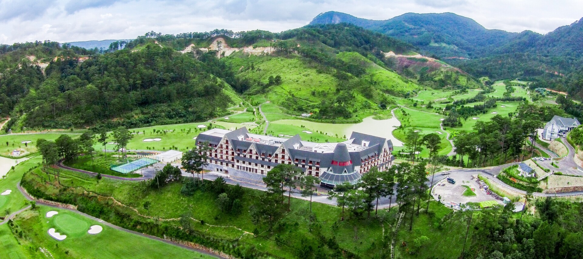 Toàn cảnh Swiss-Belresort Tuyền Lâm - Đà Lạt 