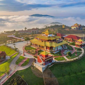 Tham quan tâm linh Phật Giáo Samten Hills hơi hướng Tây Tạng