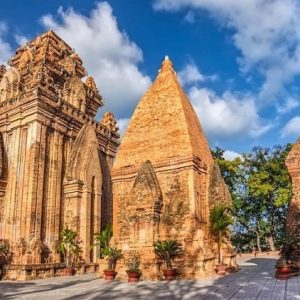 Tháp Bà Ponagar Nha Trang