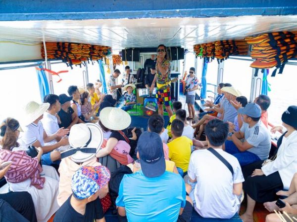 Floating Bar Boat Party Nha Trang Island Hopping Tour