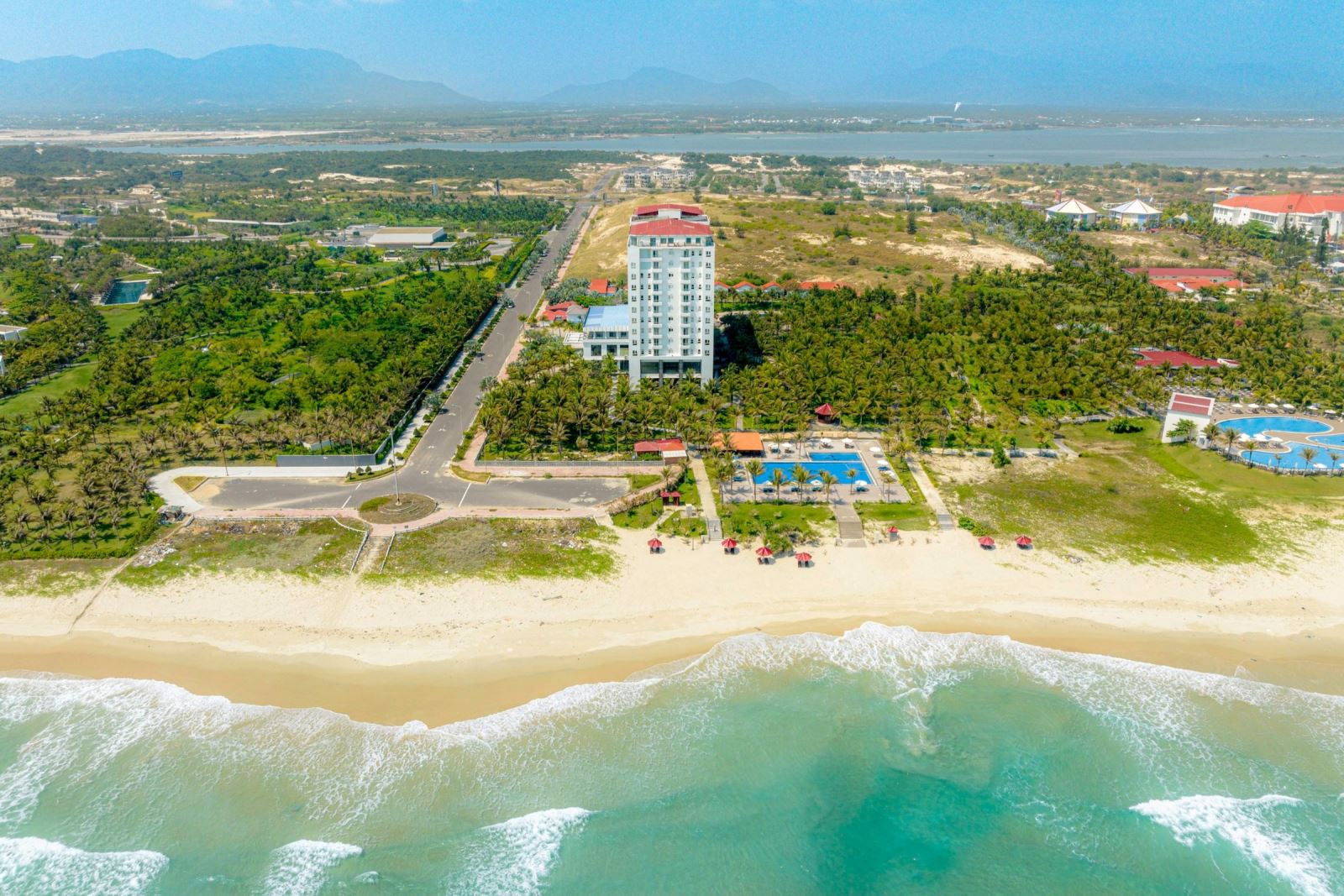 Ocean Waves Resort Cam Ranh