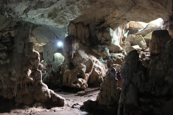 Hang Ma - Hang Suối Bàng Mộc Châu