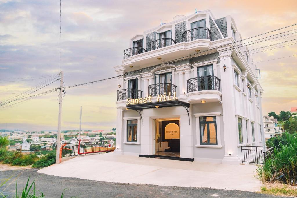 Sunset Hill Hotel Đà Lạt