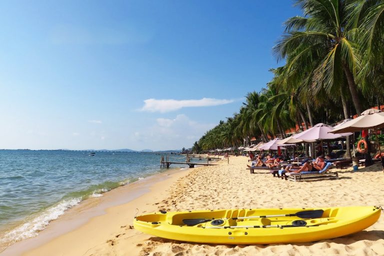 Khung cảnh bình yên tại bãi Bà Kèo