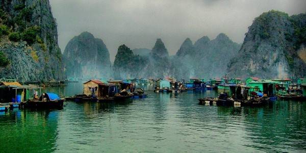 Thăm làng chài 3 hang - Làng chài cổ ở vịnh Hạ Long Quảng Ninh