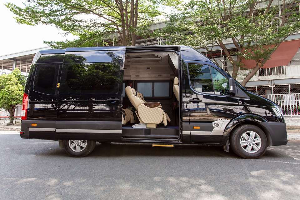 Xe Limousine Bình Dương