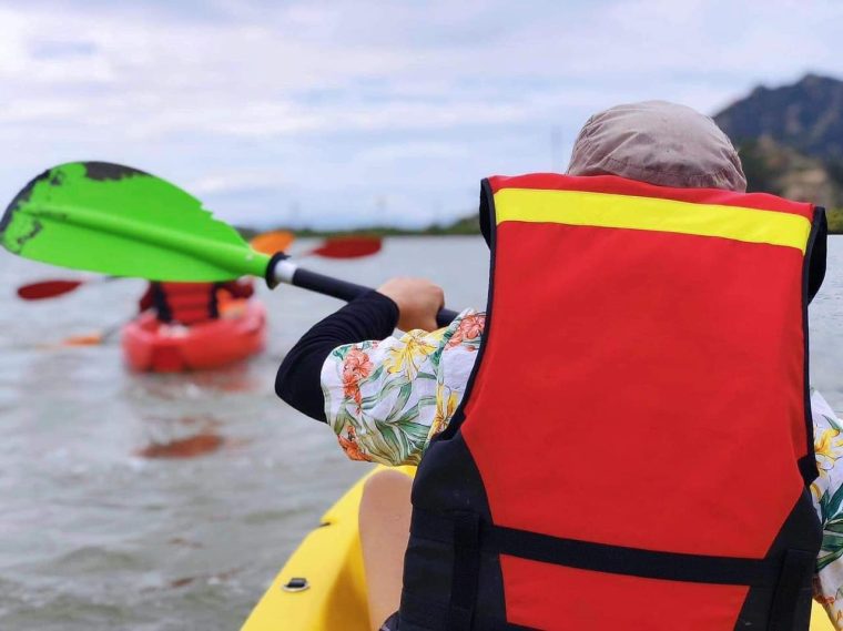 Trải nghiệm chèo thuyền Kayak tại Hòn Thiên