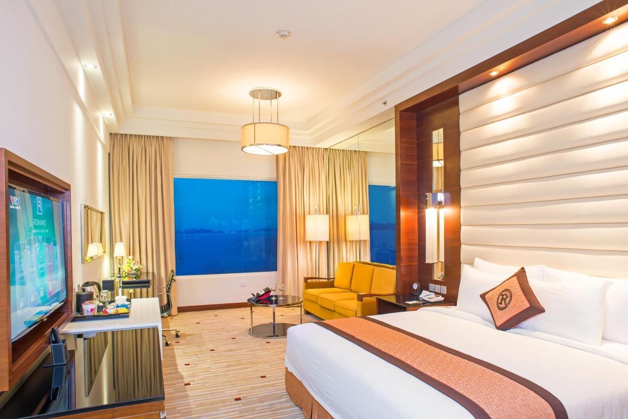 Phòng nghỉ tiêu chuẩn tại Khách sạn Hoàng Gia Hạ Long - Royal Ha Long Hotel