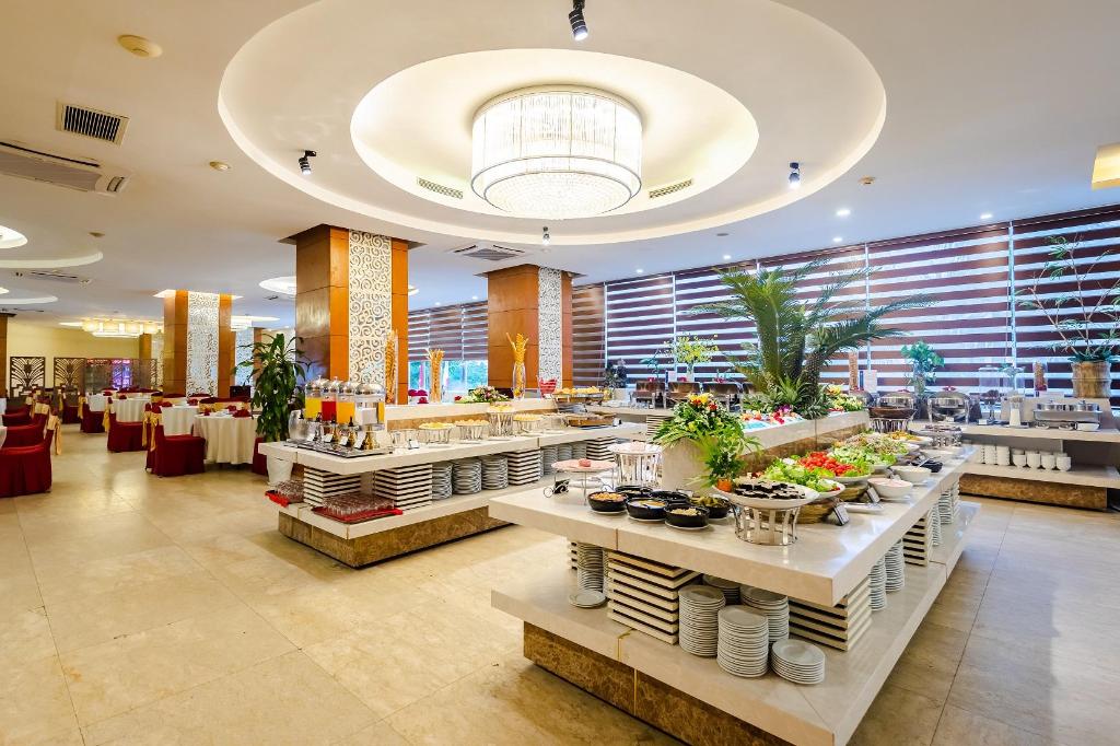 Trà Cổ Restaurant tại Khách sạn Mường Thanh Grand Hạ Long