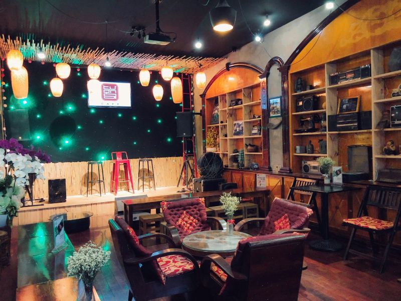 Tượng Cafe Acoustic