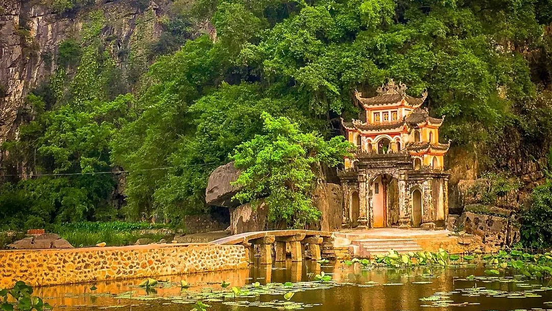 Chùa Bích Động, Ninh Bình