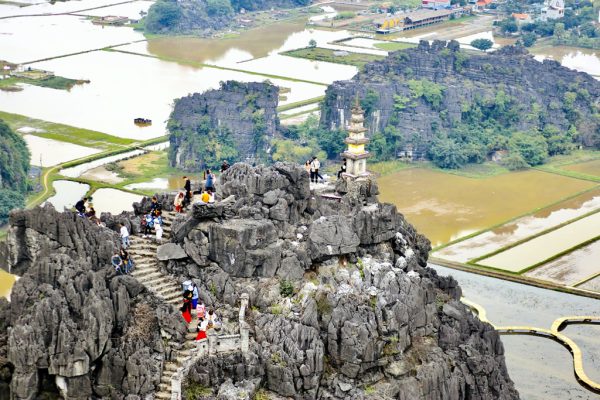 Hang Múa Ninh Bình - Vẻ Đẹp Hùng Vĩ Của Thiên Nhiên Ban Tặng