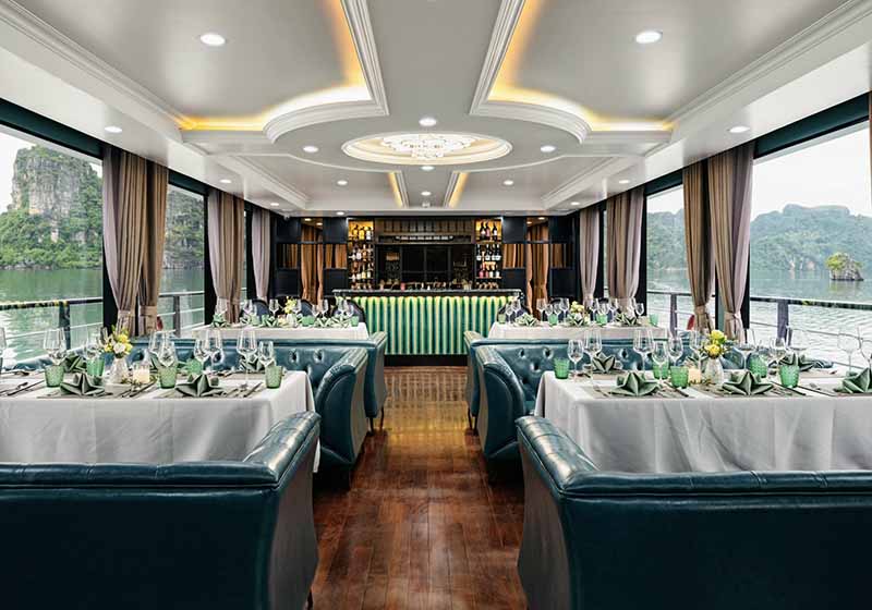 Du thuyền Pamela Cruise tại Vịnh Hạ Long