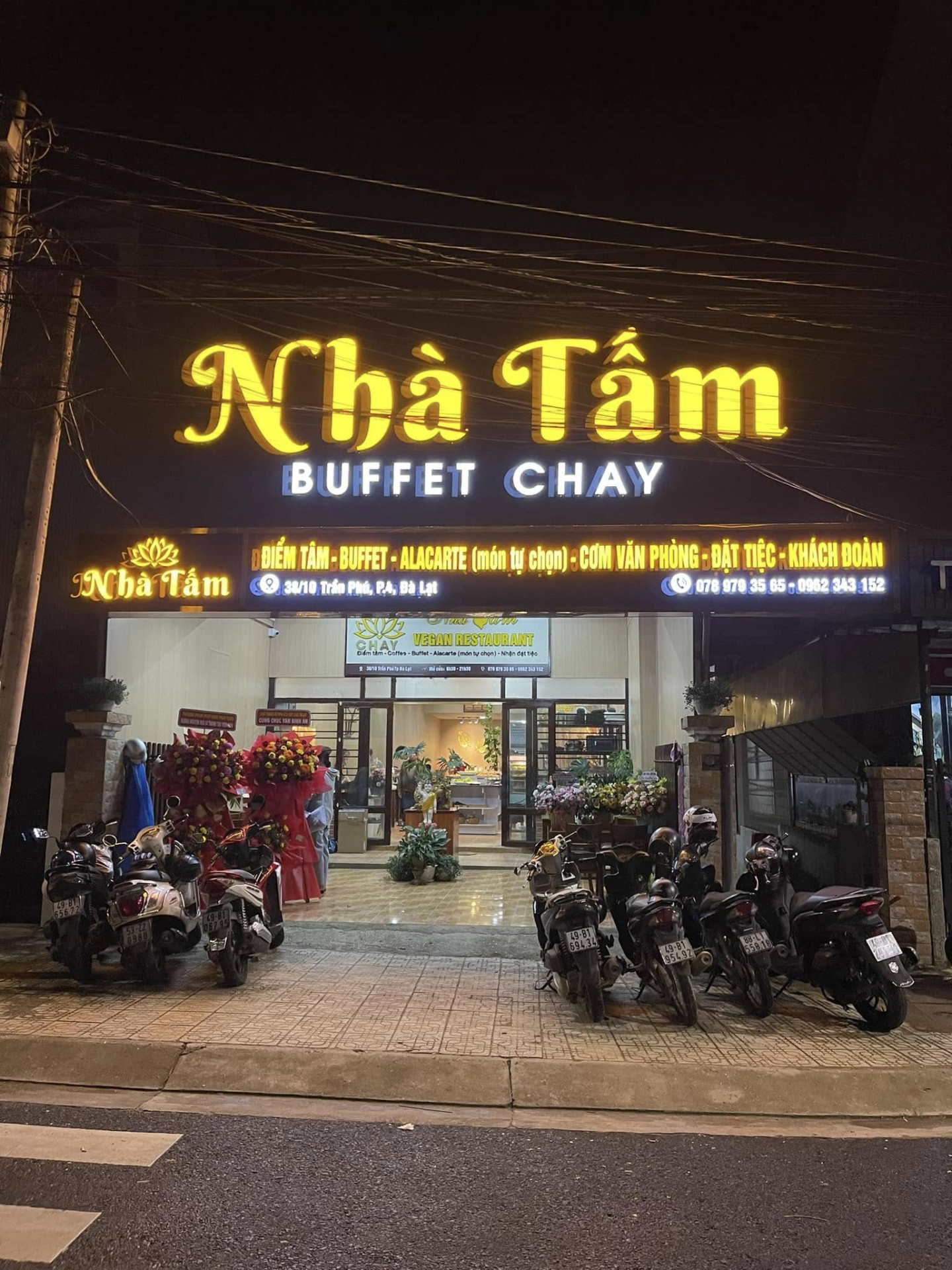 Nhà Tấm – Quán ăn chay Đà Lạt